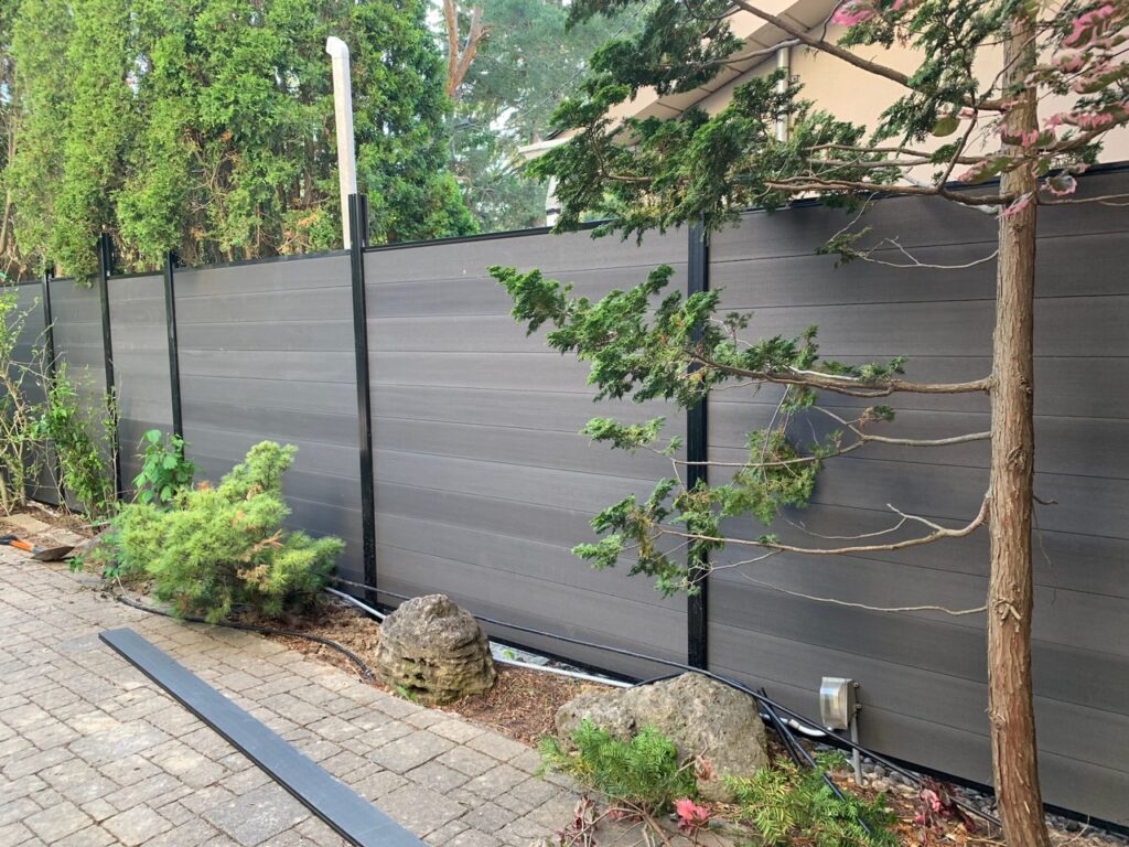 outdoor privacy screens