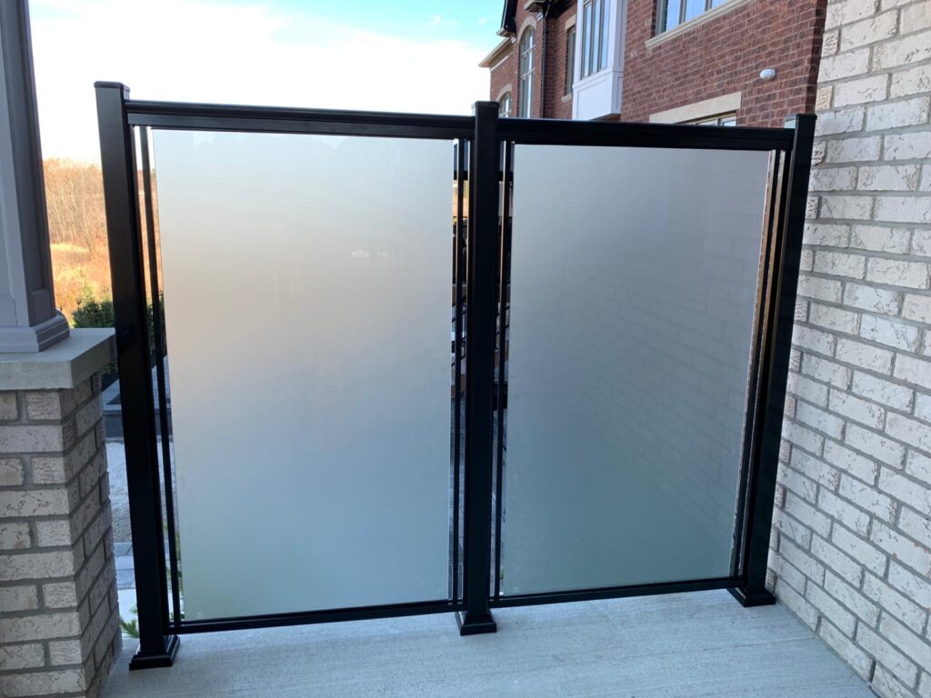 Glass Privacy Screens - Outdoor Privacy Screens